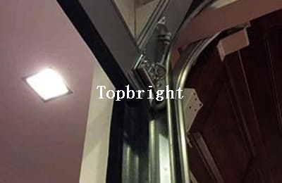 detalle_de_puerta_de_garaje_seccional_de_aluminio_TOPBRIGHT(6)